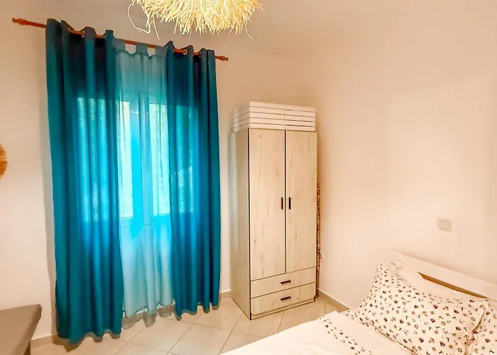 Ble Villa *